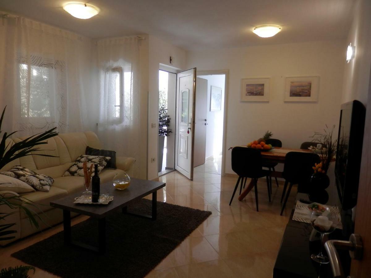 Melody Apartment Porec Ngoại thất bức ảnh